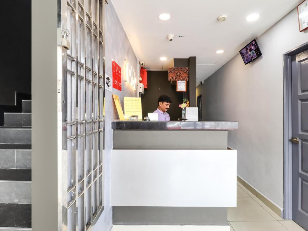 Oyo 89381 Moonnight Hotel Batu Caves Ngoại thất bức ảnh