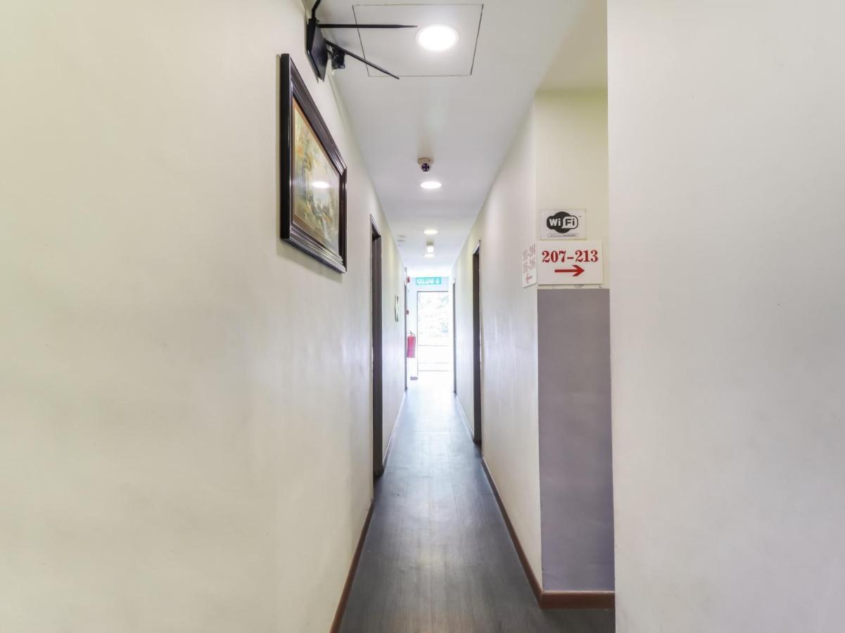 Oyo 89381 Moonnight Hotel Batu Caves Ngoại thất bức ảnh